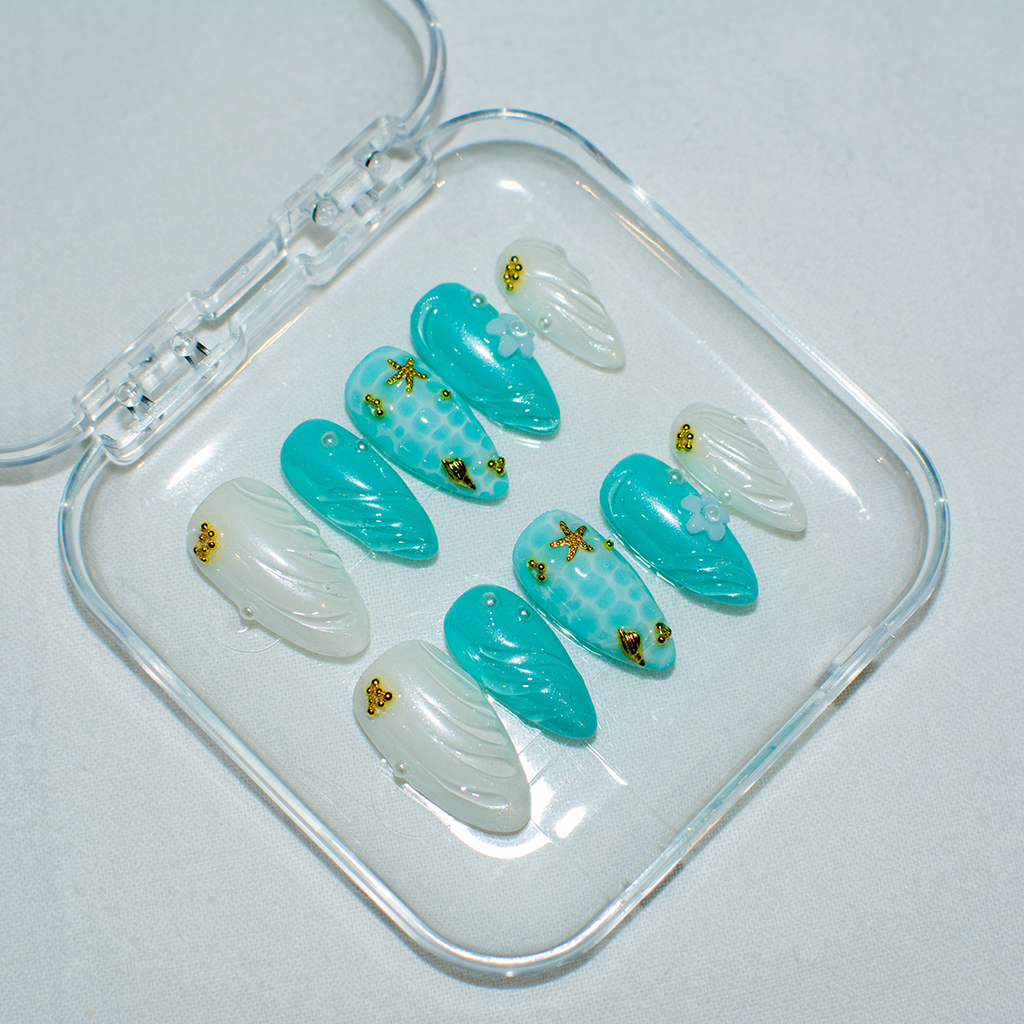 Aqua Mirage